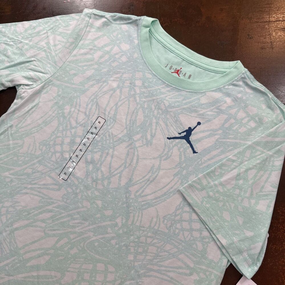 Jordan Net Flight Short Sleeve T-Shirt Youth X-Large Emerald Rise t-shirt casual